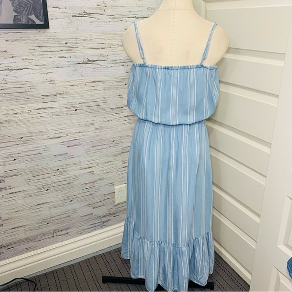 BB Dakota Midi Dress L Chambray Blue White Stripes Tencel Prairie Ruffle Hem - Picture 6 of 11